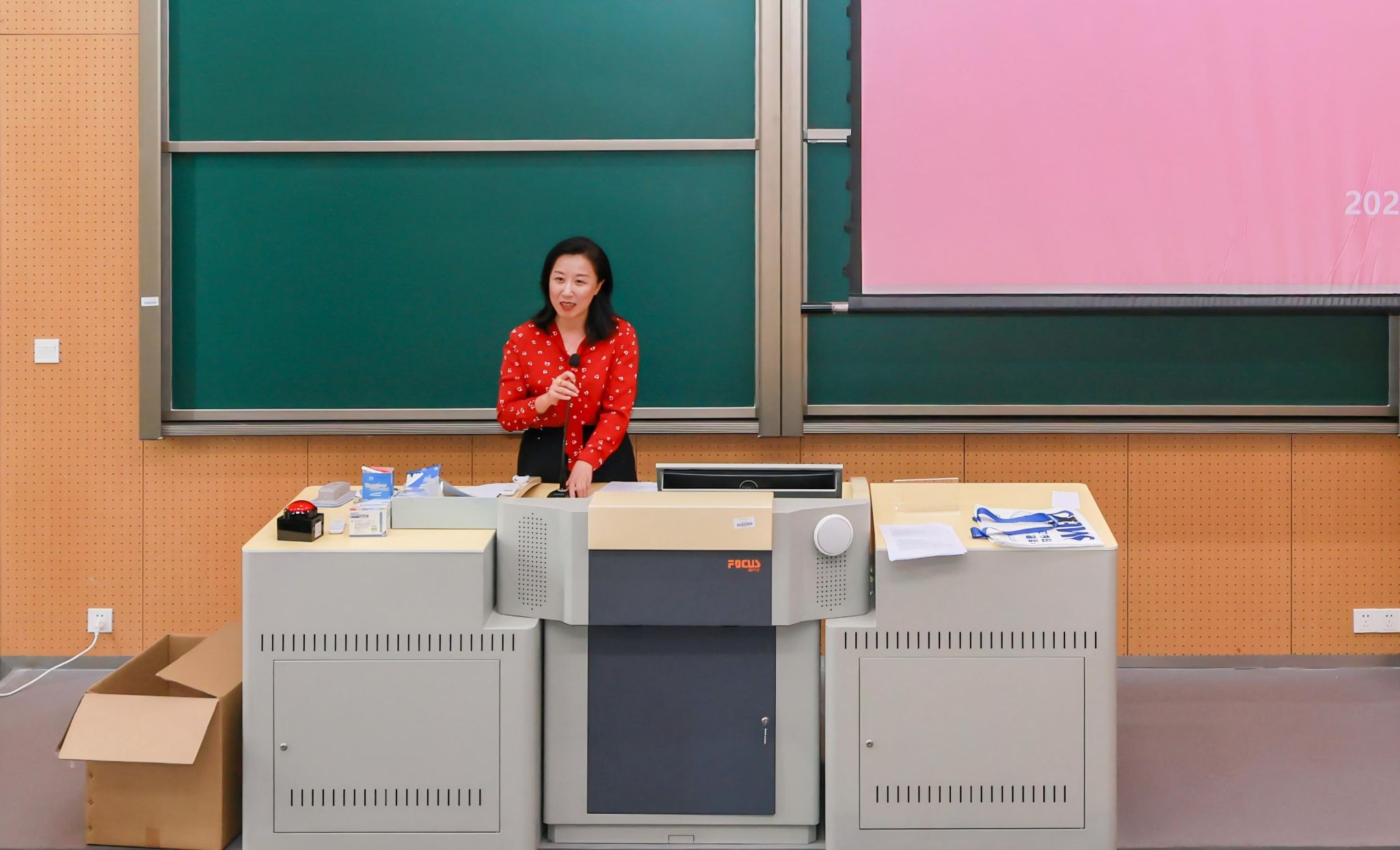 扎实推进华胜手机版下载新人权益思政课