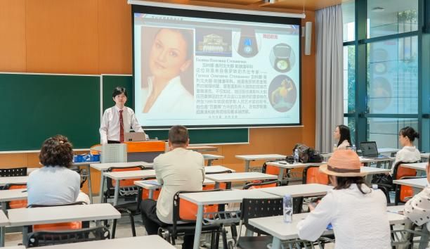 上午10时