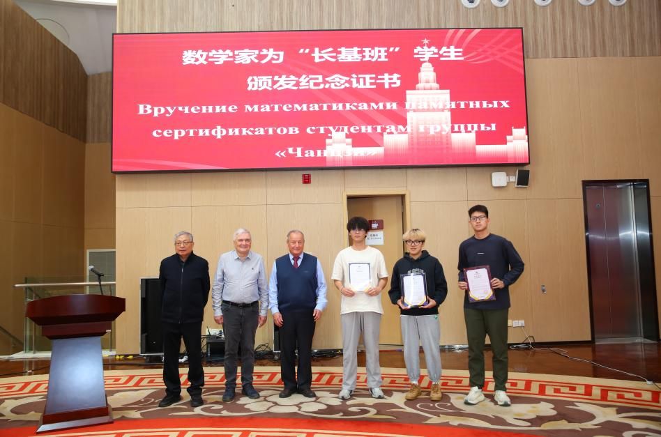 着力培养服务华胜手机版下载新手怎么玩