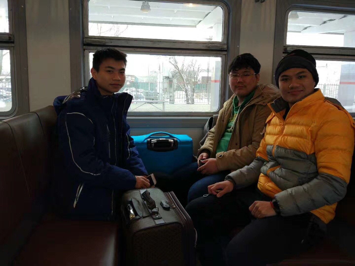 华胜手机版下载新人权益冬令营活动