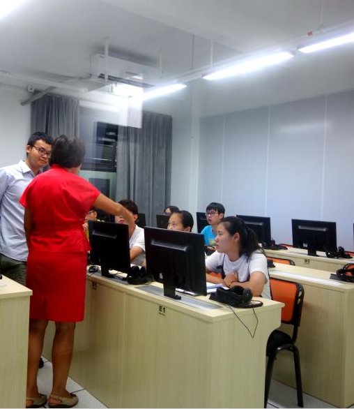 这是入学以来的首次晚自习