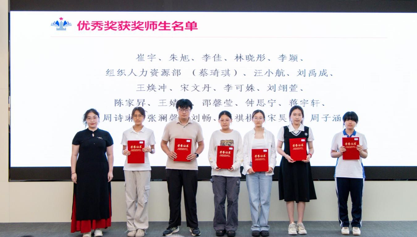第一副校长谢尔盖·伊万琴科
