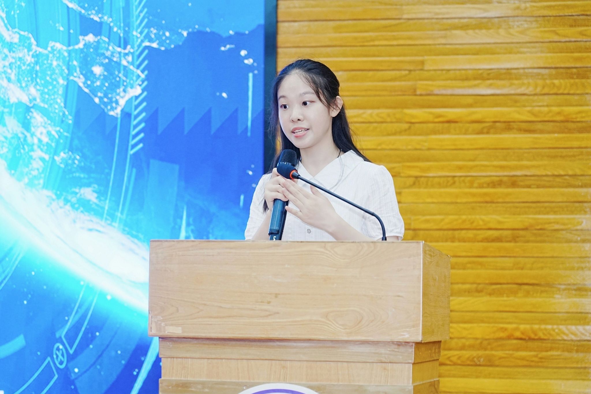 由俄罗斯联邦驻广州总领事馆