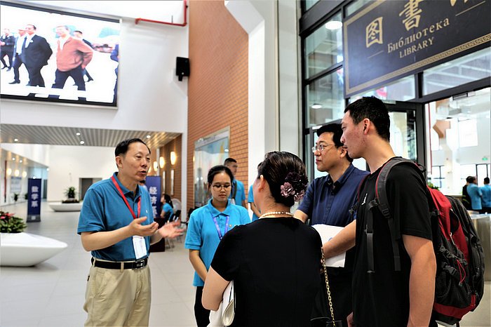 让我们通过图片一同感受一下现场的气氛